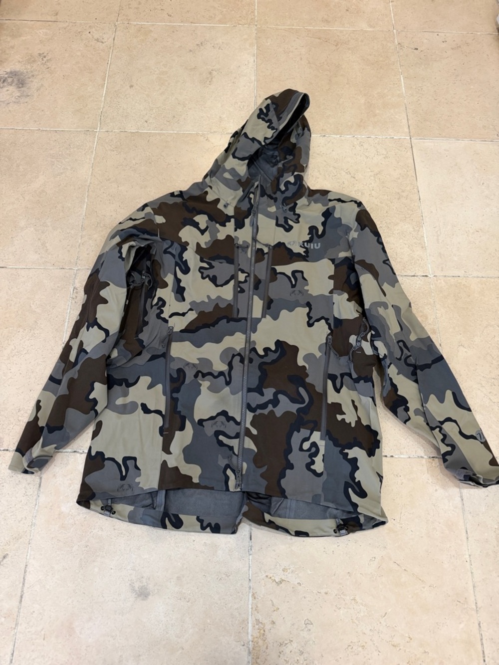 KUIU Kutana Storm Shell Camo Hooded Field Jacket in Olive, Gray & Brown